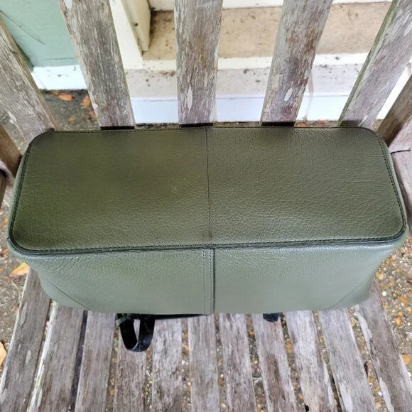 TOMMY BAHAMA Olive Green Leather Tote Bag Purse - Picture 5 of 8